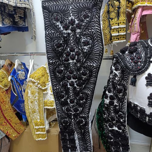 Traje de luces gris perla y azabache - Imagen 3