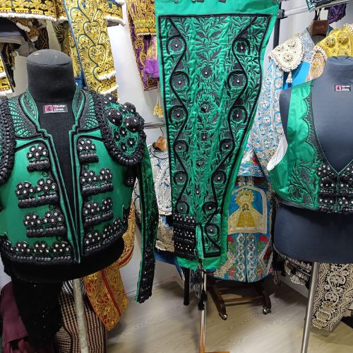 Traje de luces verde esmeralda - Imagen 6