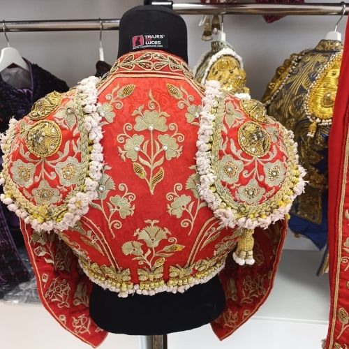 Grana y oro - Imagen 4