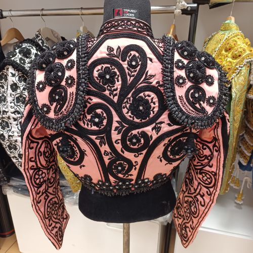 Traje de luces rosa y azabache - Imagen 3